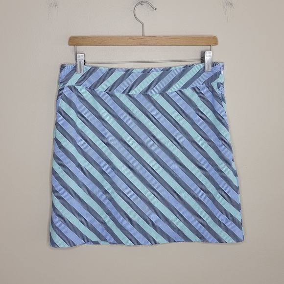 Fairway & Greene | Green Blue Diagonal Striped Golf Skort Size 4 - Picture 1 of 5